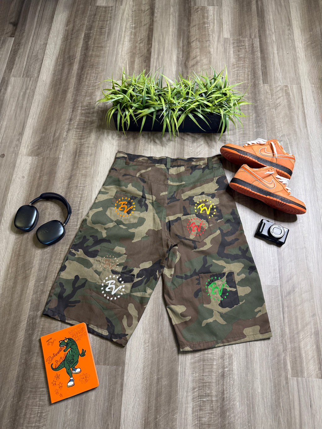"CAMO" IV STACKED PATCH
POCKET JORTS