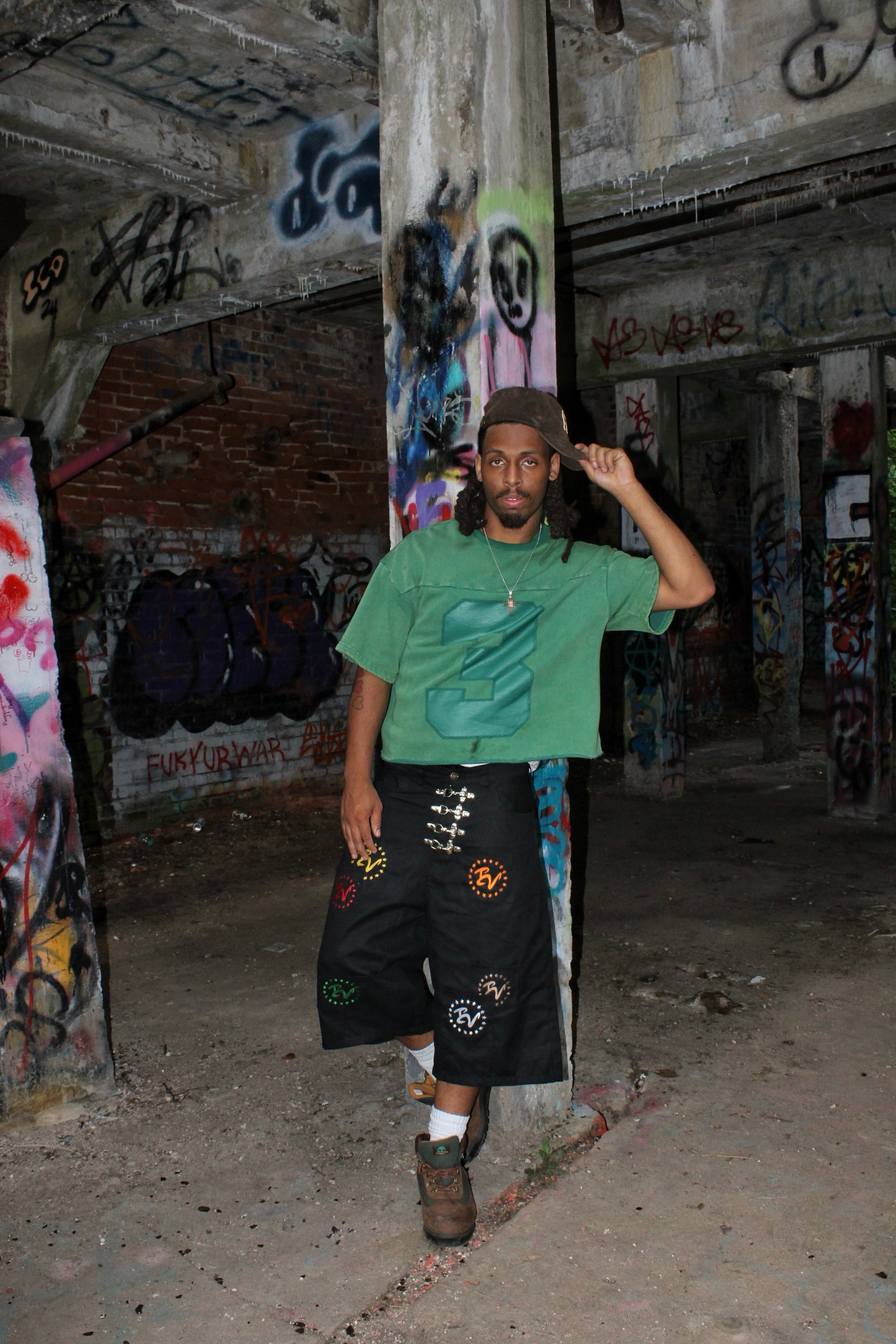"BLACK" IV STACKED PATCH
POCKET JORTS