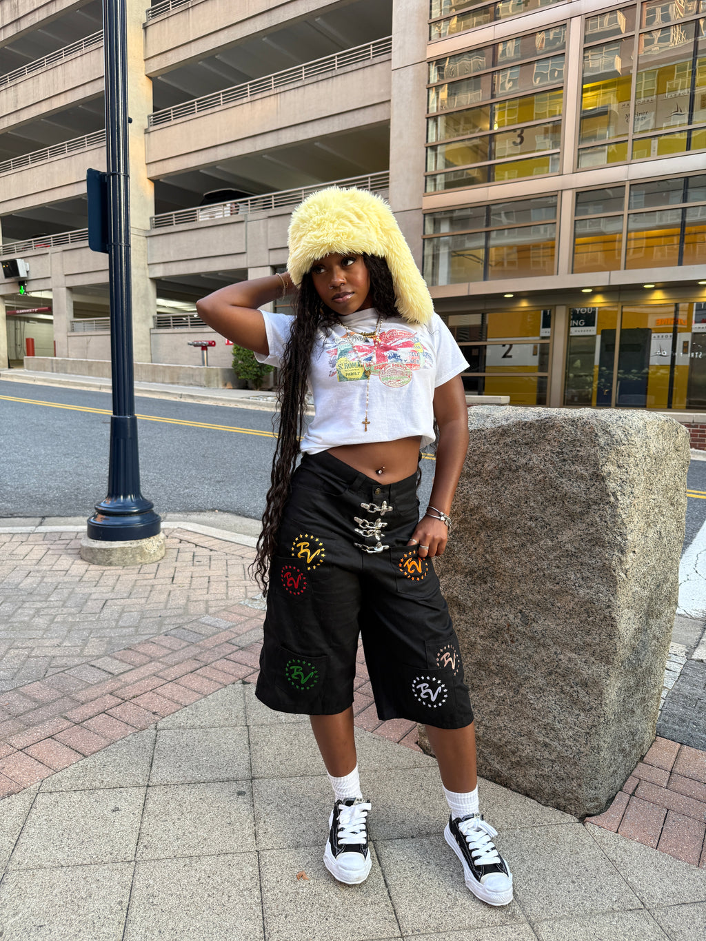 "BLACK" IV STACKED PATCH
POCKET JORTS