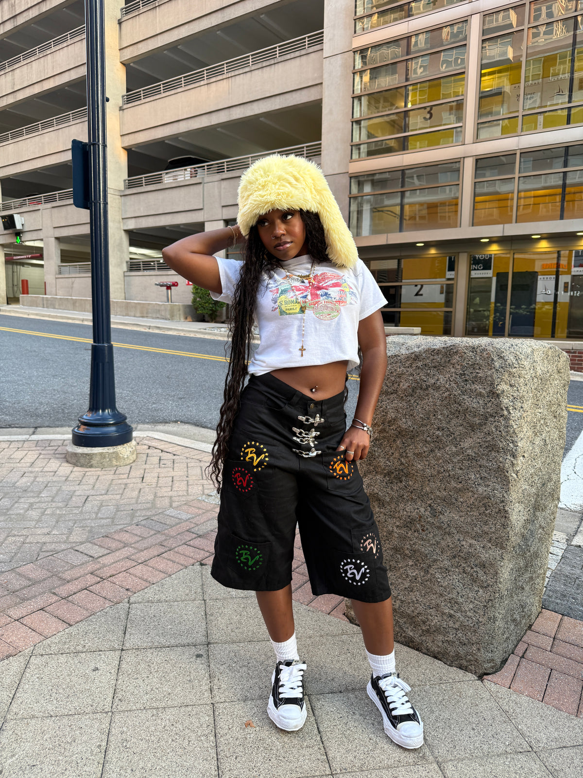 "BLACK" IV STACKED PATCH
POCKET JORTS